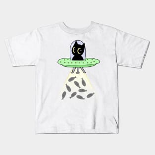 Funny Black Cat is flying a spaceship Kids T-Shirt